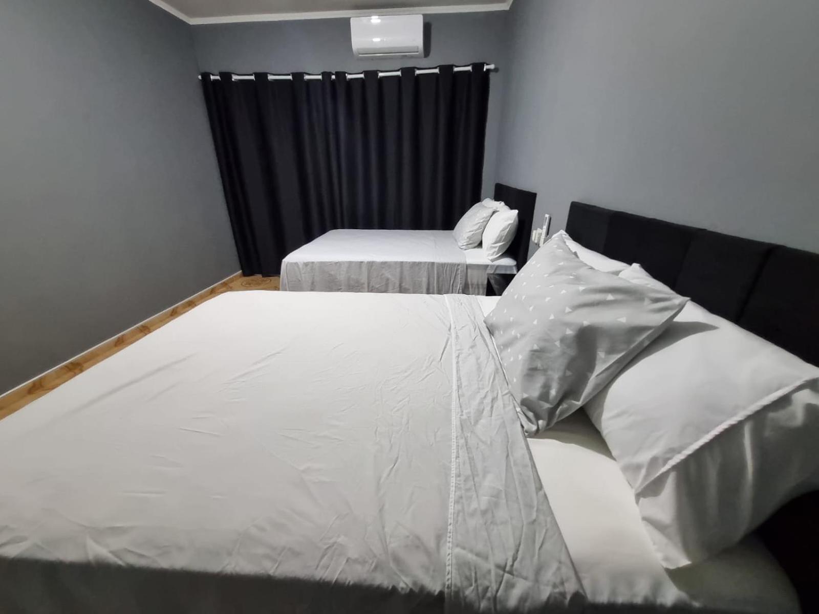 Villa Fatima Hostel Gru กัวรูยุส ภายนอก รูปภาพ
