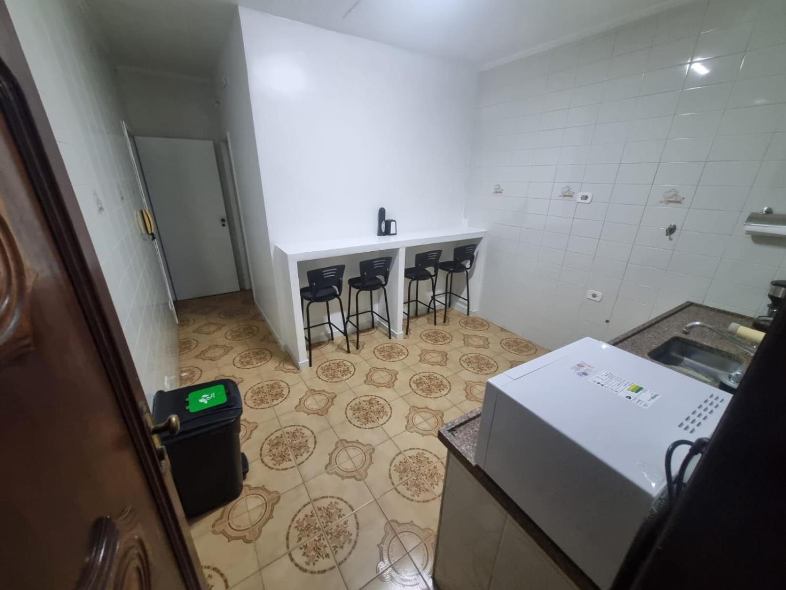 Villa Fatima Hostel Gru กัวรูยุส ภายนอก รูปภาพ